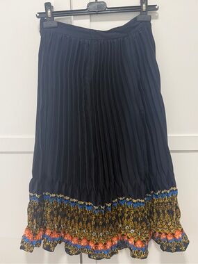 FARM Rio Navy Blue Pleated Floral Baroque Midi Skirt Size M